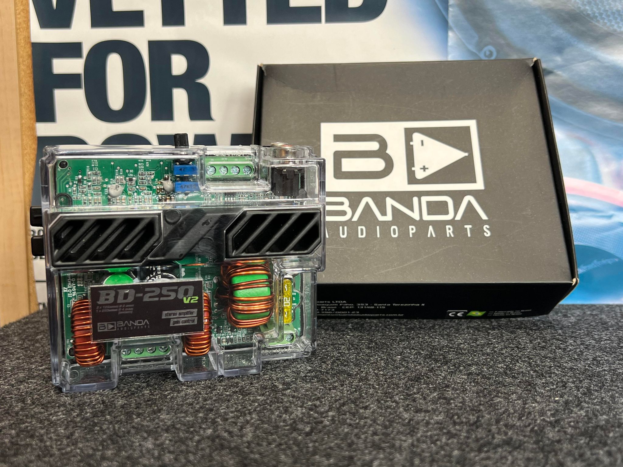 Banda Amplificador BD 250.2 2 canais 2Ω | カーオーディオ専門店 